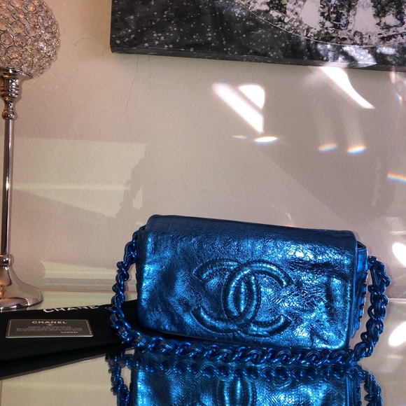❤️SOLD❤️Authentic Blue Metallic Chanel Bag - Picture 2 of 8